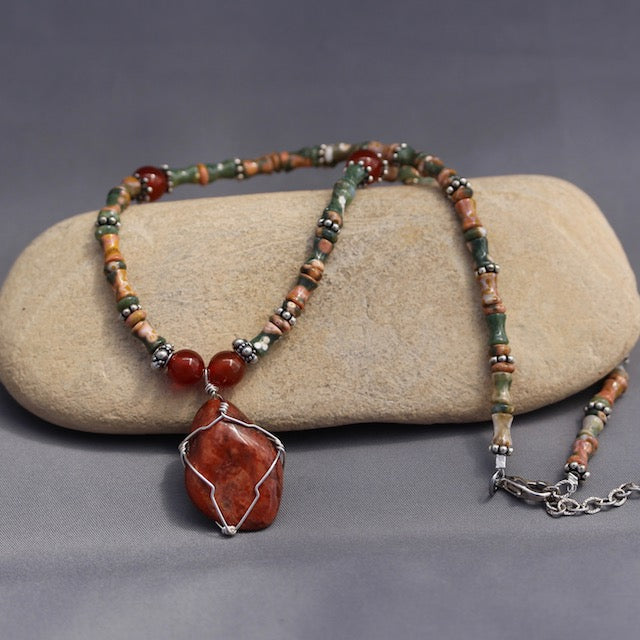 Durango trails collection stone pendant necklace with agate and carnelian